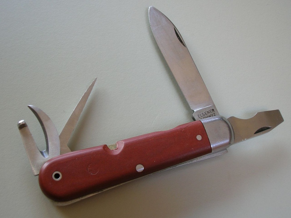 Soldier model 1951 from 1953. Pictures by victor7000.