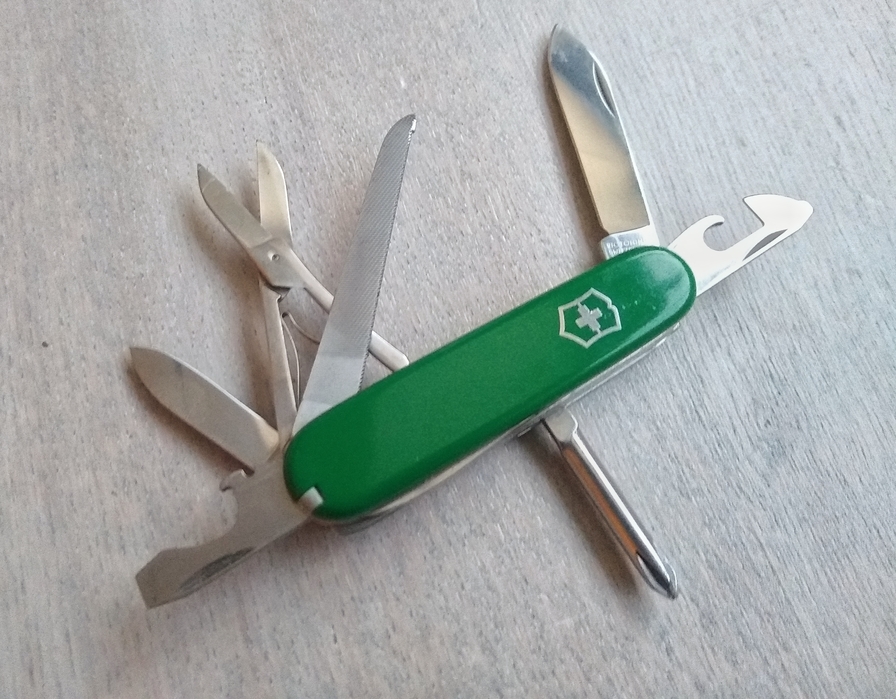 Resized file of the original Grand Prix small knife